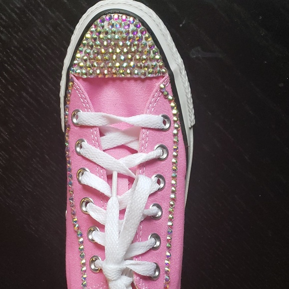 RED SWAROVSKI CRYSTAL CONVERSE - Picture 5 of 5